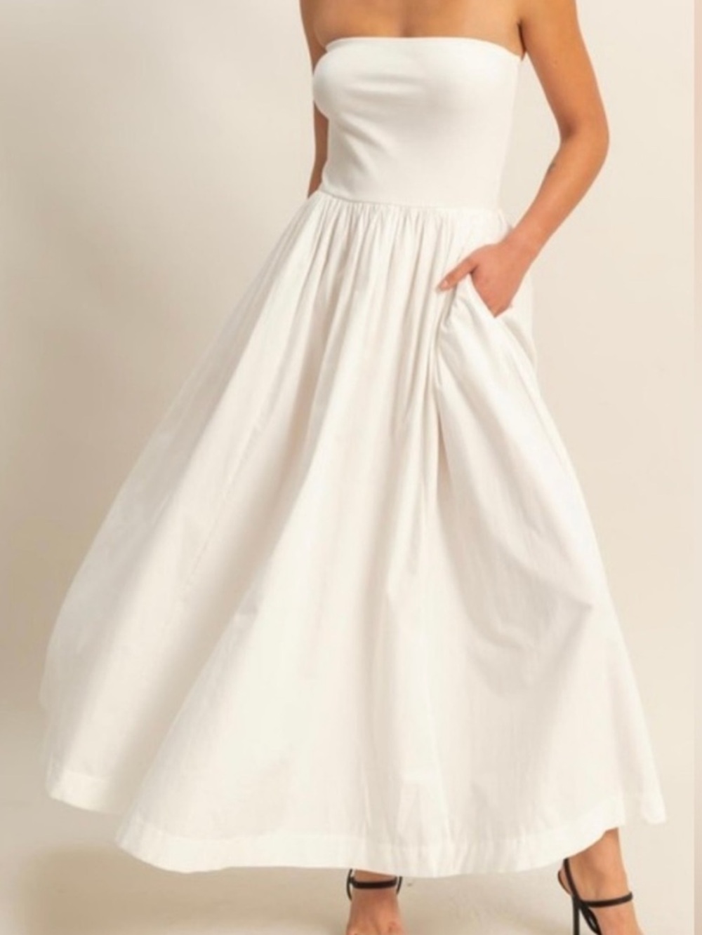 Strapless White Maxi Dress with Full Skirt and Pockets please read below ⬇️